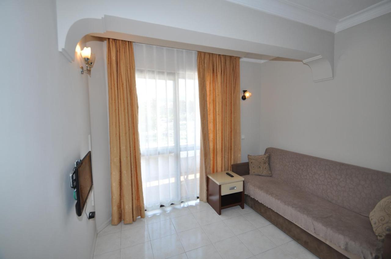 Defne & Zevkim Hotel Marmaris Exterior photo