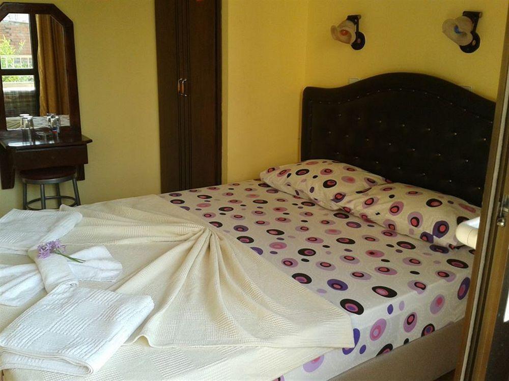 Defne & Zevkim Hotel Marmaris Exterior photo